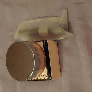 Mary Kay Mineral Foundation Powder Ivory .5 includes brush